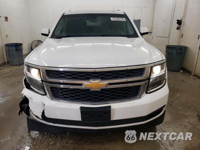 Piąte zdjęcie samochodu w środku: 2018 CHEVROLET SUBURBAN K1500 LT VIN:1GNSKHKC1JR370015 - miniatura
