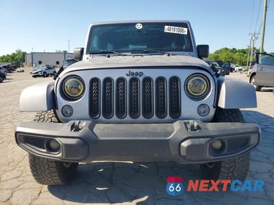 Piąte zdjęcie samochodu w środku: 2013 JEEP WRANGLER UNLIMITED SAHARA VIN:1C4BJWEG7DL662953 - miniatura