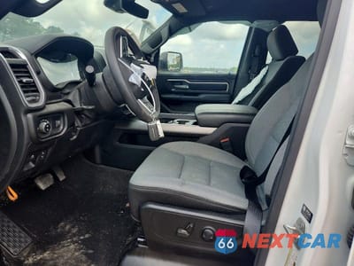 Zdjęcie 7 z 11 samochodu: 2025 RAM 1500 BIG HORN VIN:1C6RREFG2SN547637 - miniatura