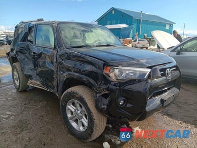 Czwarte zdjęcie samochodu z boku: 2022 TOYOTA 4RUNNER SR5 PREMIUM VIN:JTENU5JR7N6025675 - miniatura