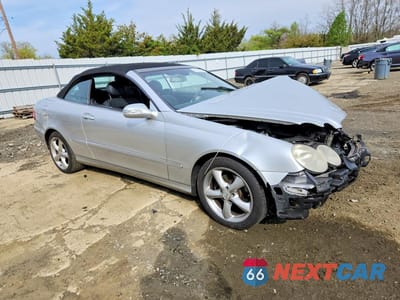 Czwarte zdjęcie samochodu z boku: 2005 MERCEDES-BENZ CLK 320 VIN:WDBTK65G25T050869 - miniatura