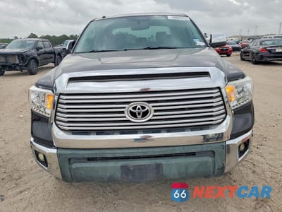 Piąte zdjęcie samochodu w środku: 2016 TOYOTA TUNDRA LIMITED VIN:5TFFW5F15GX201562 - miniatura