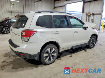 Trzecie zdjęcie samochodu z tyłu: 2018 SUBARU FORESTER 2.5I LIMITED VIN:JF2SJAJC6JH516064 - miniatura