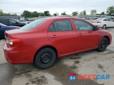 Trzecie zdjęcie samochodu z tyłu: 2013 TOYOTA COROLLA L VIN:5YFBU4EE6DP221624 - miniatura