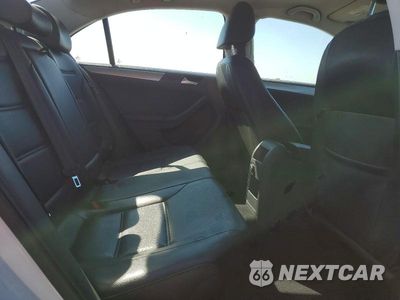 Zdjęcie 10 z 12 samochodu: 2015 VOLKSWAGEN JETTA SE VIN:3VWD17AJ4FM412309 - miniatura