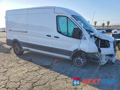 Czwarte zdjęcie samochodu z boku: 2023 FORD TRANSIT 250 DELIVERY VAN VIN:1FTBR1C81PKB45133 - miniatura