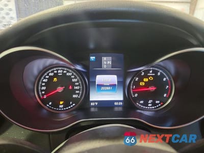 Zdjęcie 9 z 12 samochodu: 2016 MERCEDES-BENZ C 300 VIN:55SWF4JB4GU100421 - miniatura