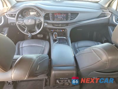 Zdjęcie 8 z 13 samochodu: 2021 BUICK ENCLAVE ESSENCE VIN:5GAEVAKW5MJ212411 - miniatura