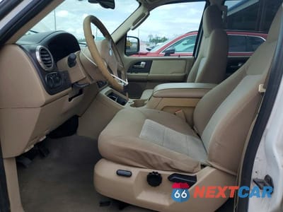 Zdjęcie 7 z 13 samochodu: 2003 FORD EXPEDITION XLT VIN:1FMFU15L43LB36461 - miniatura