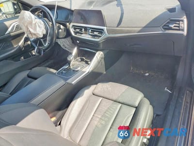Zdjęcie 8 z 12 samochodu: 2021 BMW 430I VIN:WBA53AP00MCF74742 - miniatura