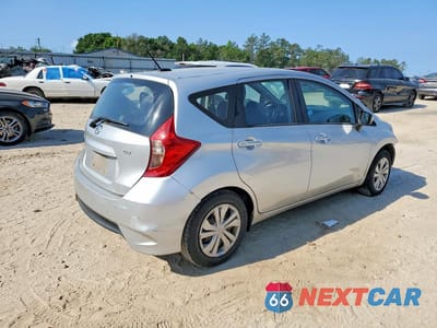 Trzecie zdjęcie samochodu z tyłu: 2017 NISSAN VERSA NOTE SV VIN:3N1CE2CP7HL352433 - miniatura