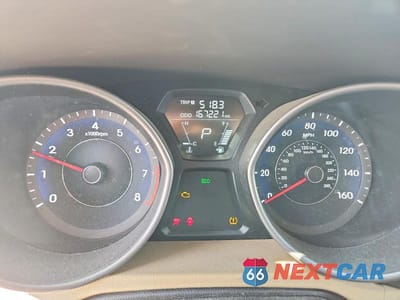Zdjęcie 9 z 12 samochodu: 2012 HYUNDAI ELANTRA GLS VIN:5NPDH4AE6CH150438 - miniatura