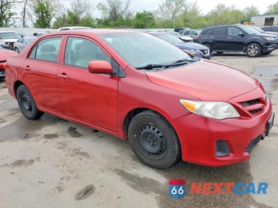 Czwarte zdjęcie samochodu z boku: 2013 TOYOTA COROLLA L VIN:5YFBU4EE6DP221624 - miniatura