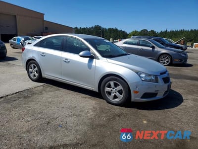 Czwarte zdjęcie samochodu z boku: 2014 CHEVROLET CRUZE LT VIN:1G1PC5SB5E7444662 - miniatura