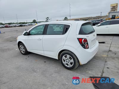 Drugie zdjęcie samochodu z przodu: 2016 CHEVROLET SONIC LS VIN:1G1JA6SH2G4170640 - miniatura