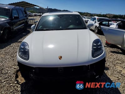 Piąte zdjęcie samochodu w środku: 2023 PORSCHE MACAN BASE VIN:WP1AA2A51PLB21053 - miniatura