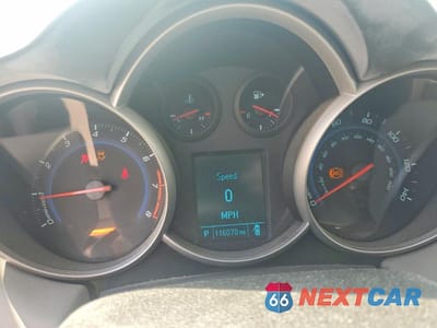 Zdjęcie 9 z 12 samochodu: 2012 CHEVROLET CRUZE LS VIN:1G1PC5SH6C7292103 - miniatura
