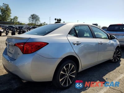 Trzecie zdjęcie samochodu z tyłu: 2018 TOYOTA COROLLA SE VIN:5YFBURHE8JP785201 - miniatura