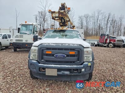 Piąte zdjęcie samochodu w środku: 2015 FORD F450 SUPER DUTY BUCKET TRUCK VIN:1FDUF4GT9FEB05652 - miniatura