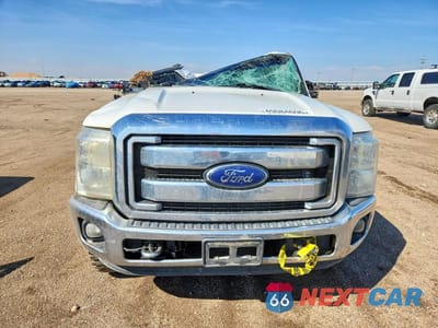 Piąte zdjęcie samochodu w środku: 2015 FORD F350 SUPER DUTY VIN:1FT8W3BT9FEA25288 - miniatura