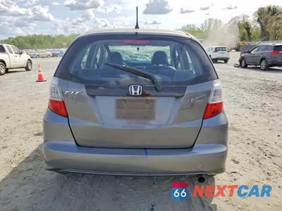 Zdjęcie 6 z 12 samochodu: 2013 HONDA FIT VIN:JHMGE8H39DC027679 - miniatura