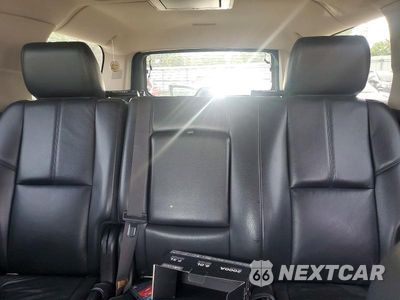 Zdjęcie 10 z 13 samochodu: 2013 CHEVROLET SUBURBAN K1500 LT VIN:1GNSKJE77DR309391 - miniatura