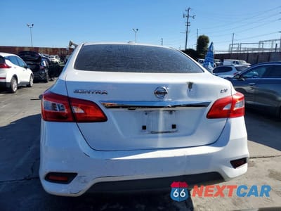 Zdjęcie 6 z 12 samochodu: 2018 NISSAN SENTRA SV VIN:3N1AB7AP3JL662746 - miniatura