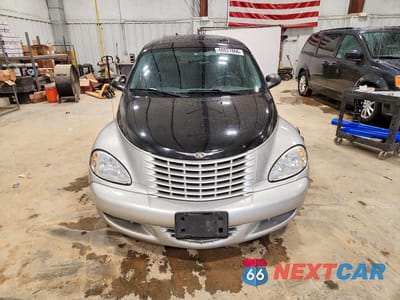 Piąte zdjęcie samochodu w środku: 2004 CHRYSLER PT CRUISER GT VIN:3C8FY78G64T352374 - miniatura