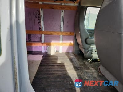 Zdjęcie 11 z 13 samochodu: 2011 GMC SAVANA G1500 VIN:1GTS7AF45B1140885 - miniatura