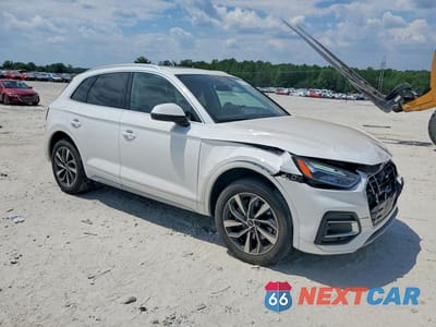 Czwarte zdjęcie samochodu z boku: 2021 AUDI Q5 PREMIUM VIN:WA1AAAFY4M2010054 - miniatura