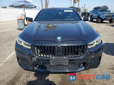 Piąte zdjęcie samochodu w środku: 2021 BMW 740 I VIN:WBA7T2C05MCE98648 - miniatura