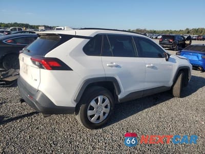 Trzecie zdjęcie samochodu z tyłu: 2021 TOYOTA RAV4 LE VIN:2T3K1RFV3MW104805 - miniatura