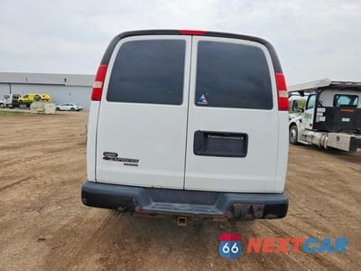Zdjęcie 6 z 13 samochodu: 2014 CHEVROLET EXPRESS G2500 UTILITY / SERVICE VAN VIN:1GCWGFBA1E1101788 - miniatura