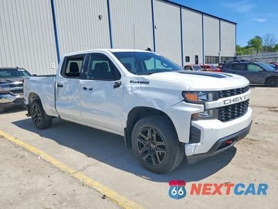 Czwarte zdjęcie samochodu z boku: 2022 CHEVROLET SILVERADO LTD K1500 CUSTOM VIN:1GCPYBEK9NZ199730 - miniatura