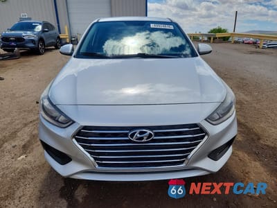 Piąte zdjęcie samochodu w środku: 2020 HYUNDAI ACCENT SE VIN:3KPC24A69LE114818 - miniatura