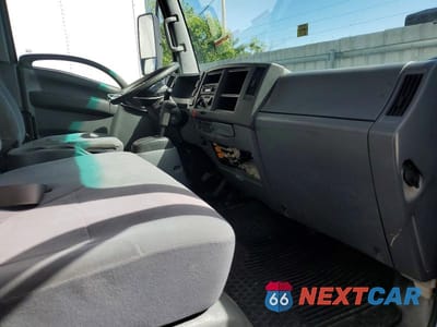 Zdjęcie 11 z 14 samochodu: 2020 ISUZU NPR VIN:54DB4W1B9LS804138 - miniatura