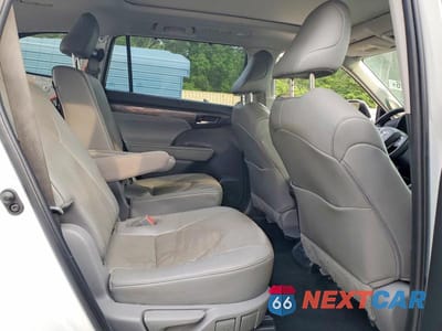 Zdjęcie 11 z 14 samochodu: 2022 TOYOTA HIGHLANDER PLATINUM VIN:5TDFZRAH4NS130571 - miniatura