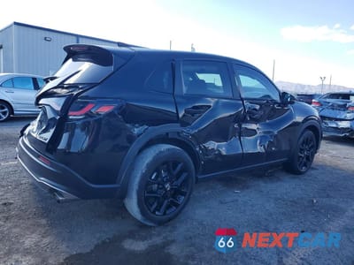 Trzecie zdjęcie samochodu z tyłu: 2025 HONDA HR-V SPORT VIN:3CZRZ1H5XSM741303 - miniatura