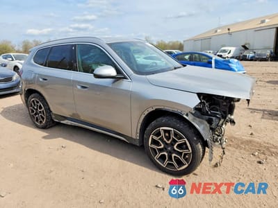 Czwarte zdjęcie samochodu z boku: 2025 BMW X1 XDRIVE28I VIN:WBX73EF0XS5175603 - miniatura