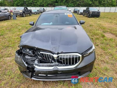 Piąte zdjęcie samochodu w środku: 2025 BMW 540 XI VIN:WBA63FJ09SCU20499 - miniatura