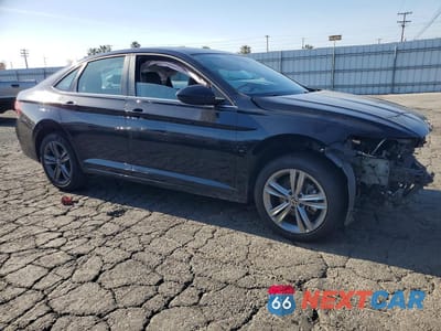 Czwarte zdjęcie samochodu z boku: 2024 VOLKSWAGEN JETTA SE VIN:3VW7M7BU7RM024444 - miniatura