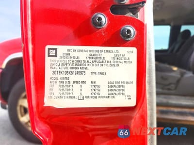 Zdjęcie 12 z 12 samochodu: 2005 GMC NEW SIERRA K1500 VIN:2GTEK19BX51245975 - miniatura