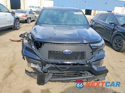 Piąte zdjęcie samochodu w środku: 2023 FORD EXPLORER POLICE INTERCEPTOR VIN:1FM5K8AB7PGC18707 - miniatura