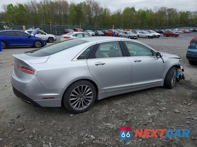 Trzecie zdjęcie samochodu z tyłu: 2019 LINCOLN MKZ RESERVE I VIN:3LN6L5D95KR604374 - miniatura