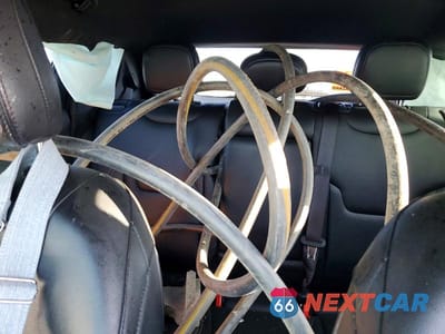 Zdjęcie 10 z 13 samochodu: 2025 JEEP COMPASS LIMITED VIN:3C4NJDCN9ST507017 - miniatura