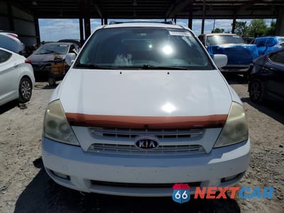 Piąte zdjęcie samochodu w środku: 2008 KIA SEDONA LX VIN:KNDMB233086265264 - miniatura
