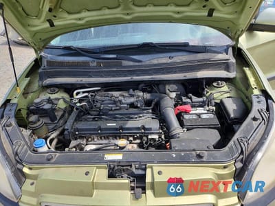 Zdjęcie 12 z 13 samochodu: 2011 KIA SOUL + VIN:KNDJT2A21B7255354 - miniatura