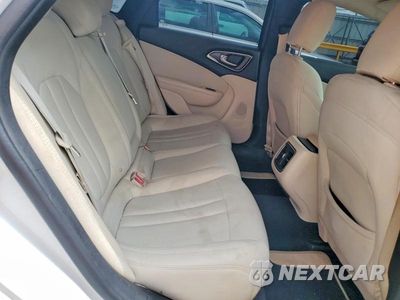 Zdjęcie 10 z 12 samochodu: 2015 CHRYSLER 200 LIMITED VIN:1C3CCCAB1FN622967 - miniatura