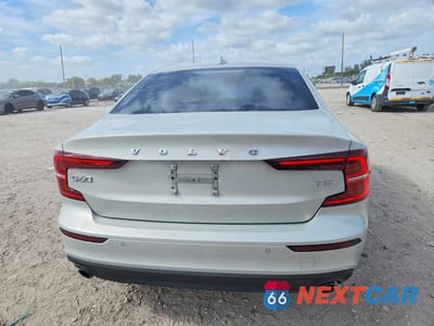 Zdjęcie 6 z 13 samochodu: 2021 VOLVO S60 T5 MOMENTUM VIN:7JR102FK1MG096969 - miniatura