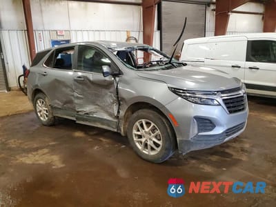 Czwarte zdjęcie samochodu z boku: 2023 CHEVROLET EQUINOX LT VIN:3GNAXUEG3PL116911 - miniatura